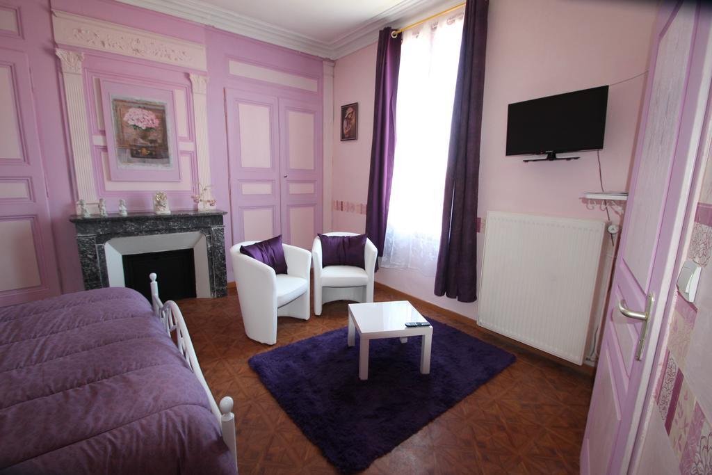 Domaine Des Roses Bed and Breakfast Vaudelnay Kamer foto